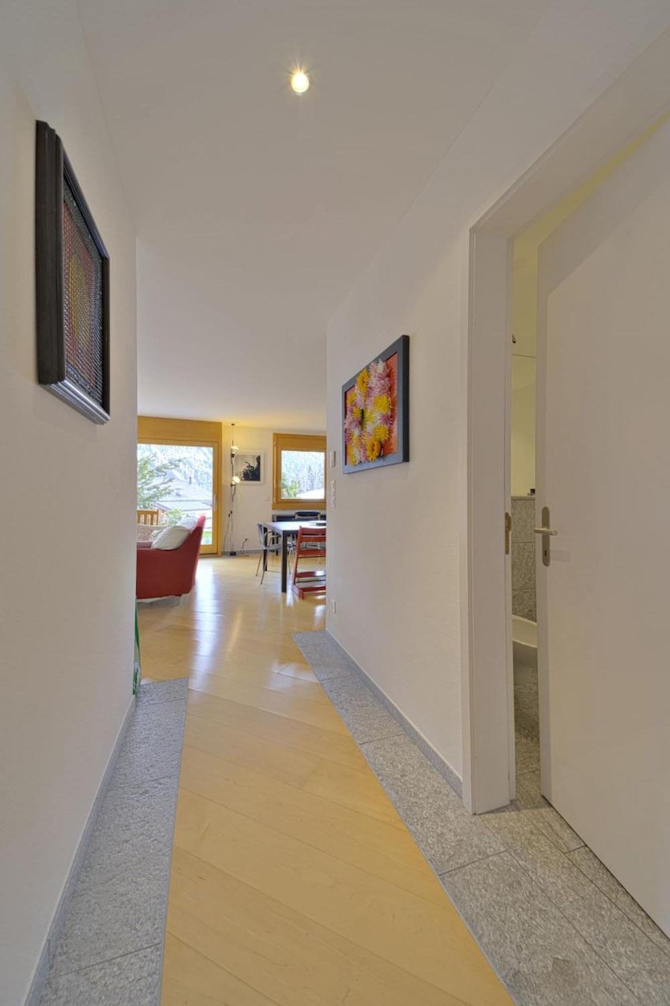 Chesa Ladina - Zuoz Appartement Buitenkant foto